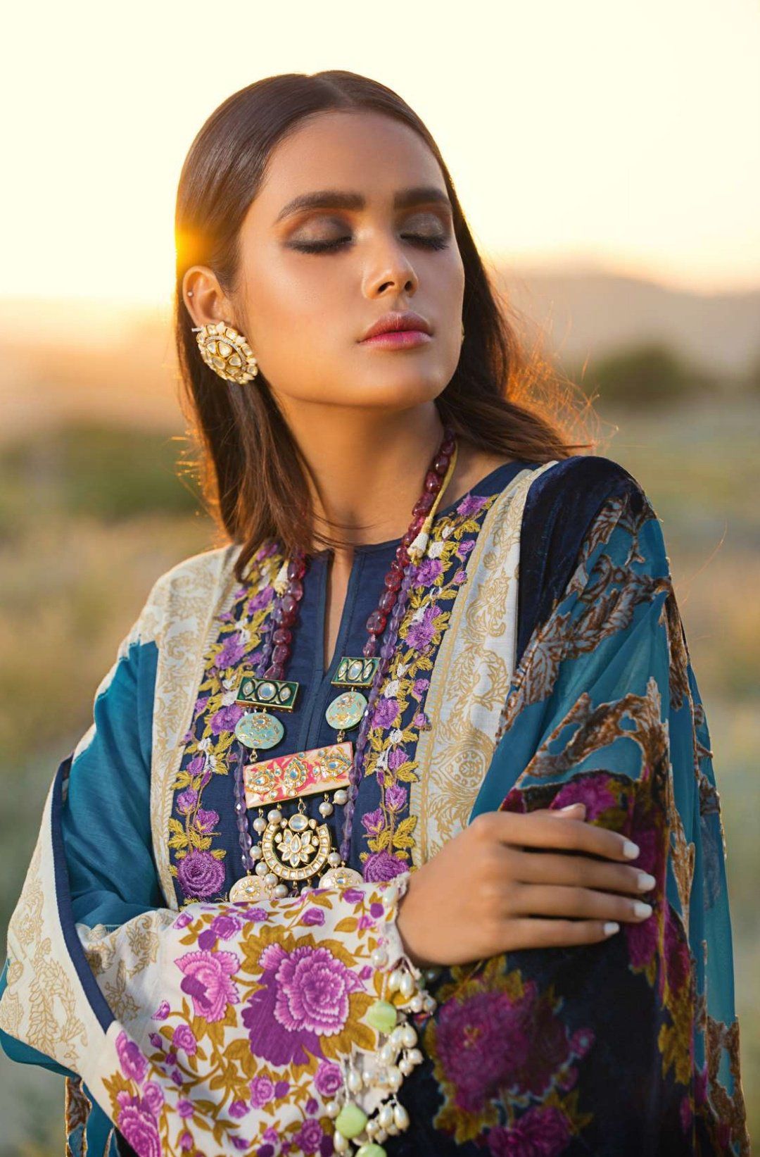 img_sana_safinaz_luxury_shawl_collection_2A_awwal_boutique
