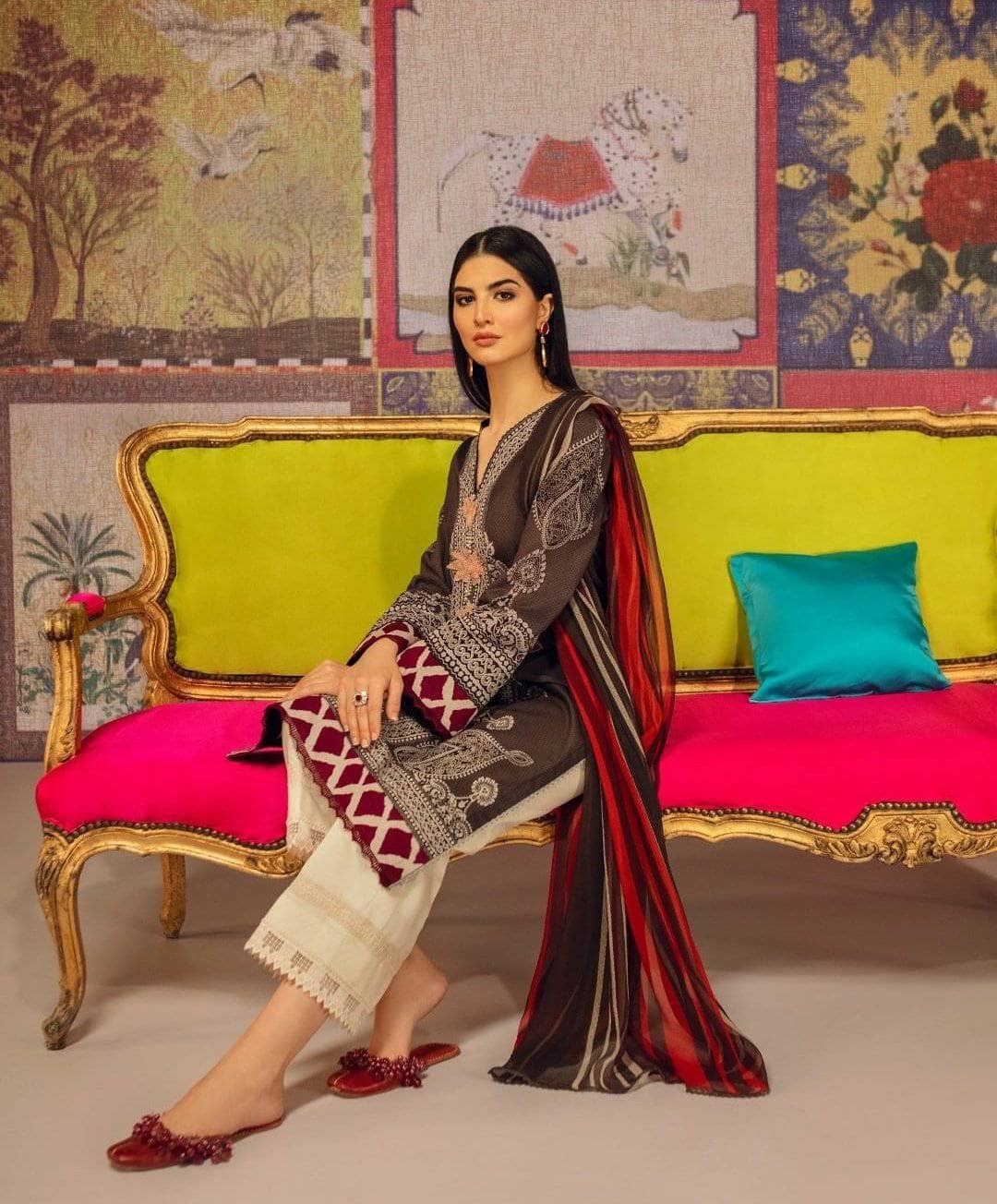 img_sana_safinaz_mahay_lawn_2021_awwal_boutique