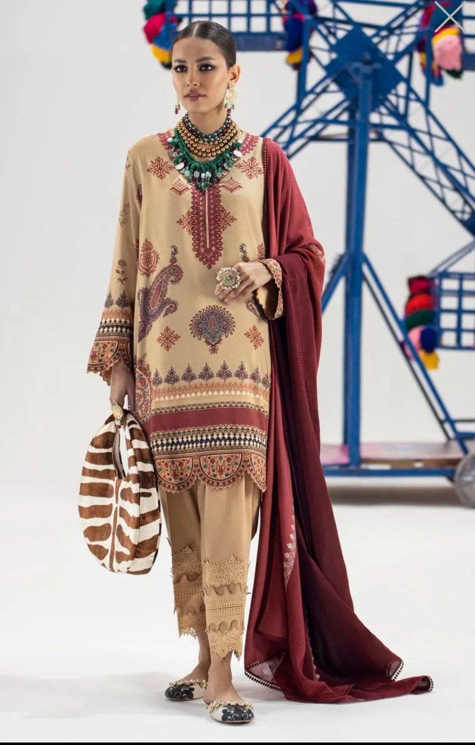 img_sana_safinaz_winter_21_awwal_boutique