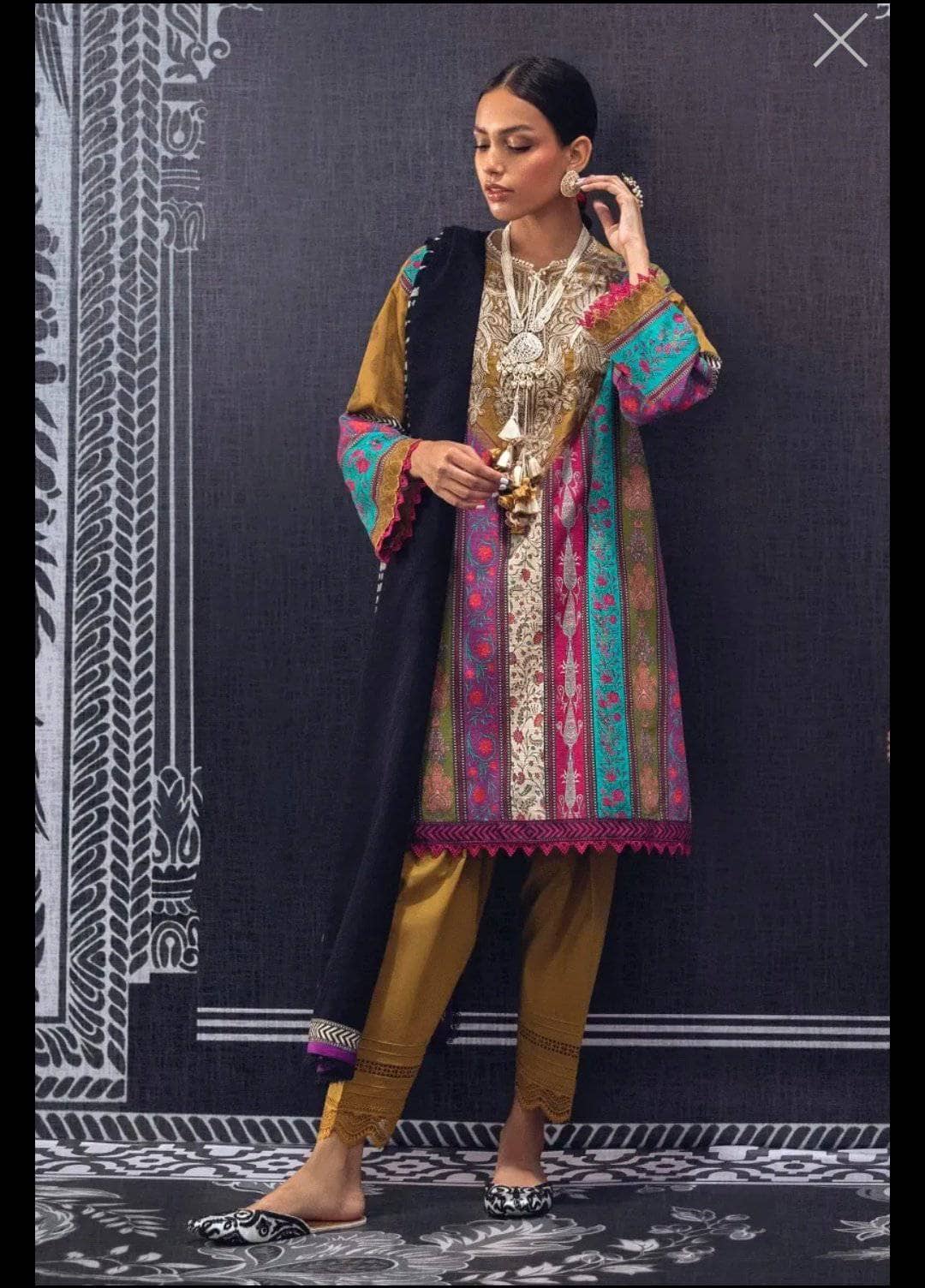 img_sana_safinaz_mahay_winter_21_awwal_boutique