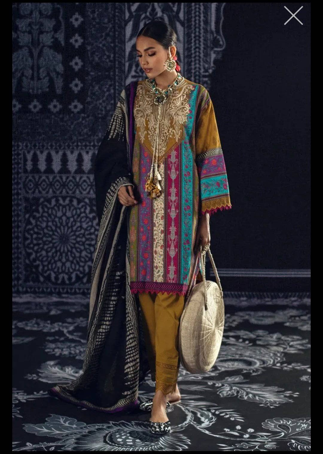 img_sana_safinaz_mahay_winter_21_awwal_boutique