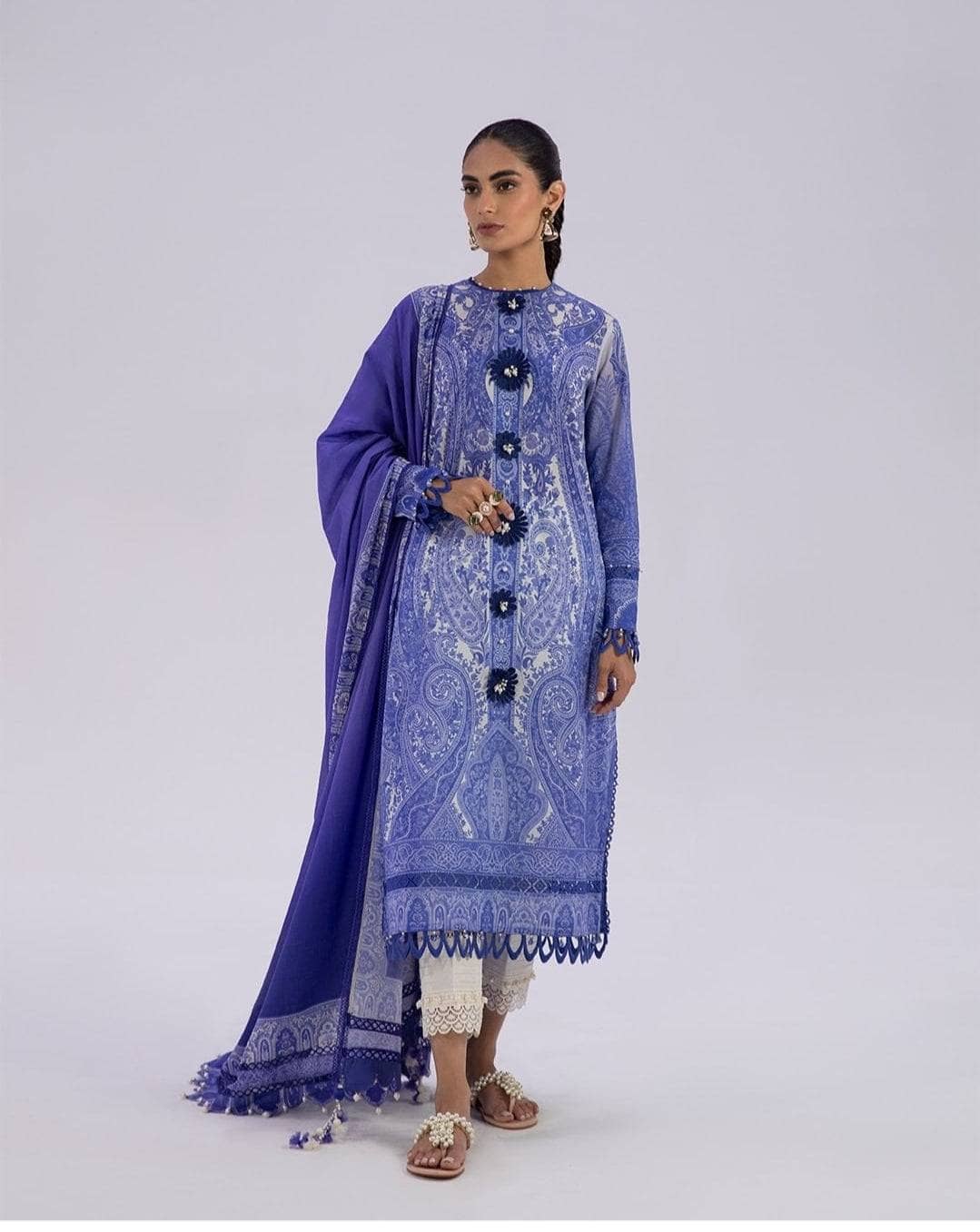 img_sana_safinaz_mahay_lawn_22_awwal_boutique