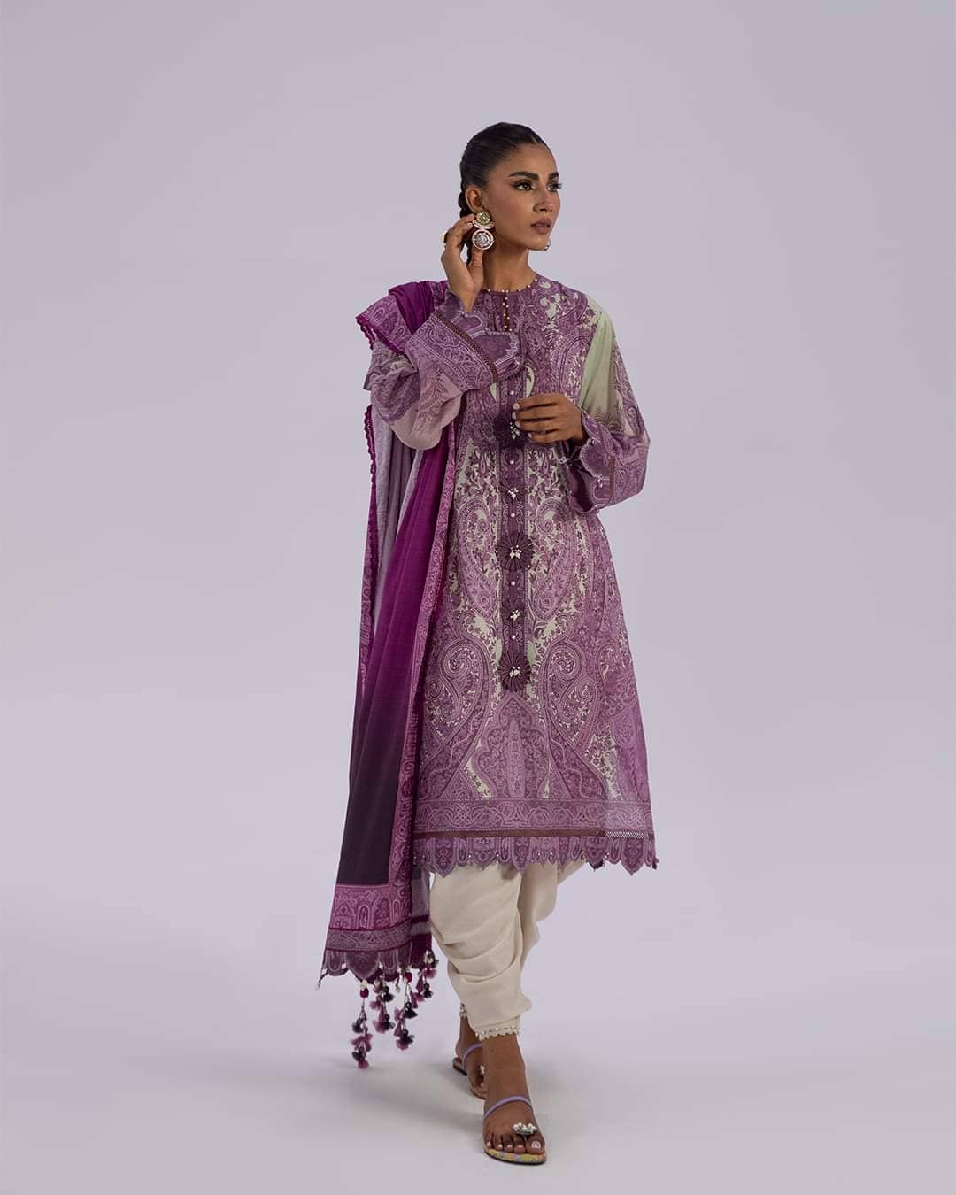 img_sana_safinaz_mahay_lawn_22_awwal_boutique