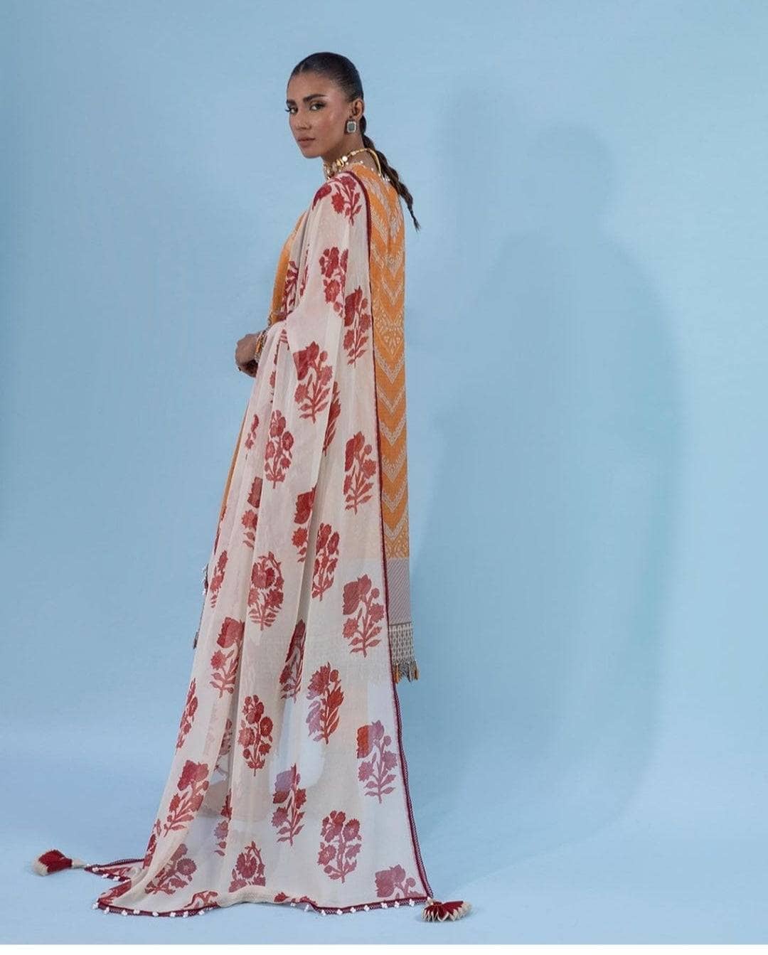 img_sana_safinaz_mahay_lawn_22_awwal_boutique