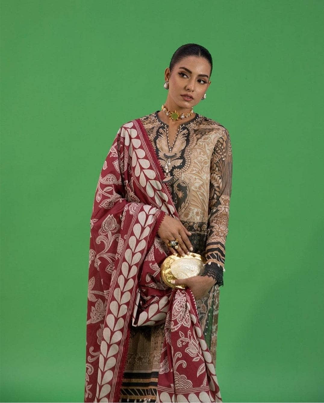 img_sana_safinaz_mahay_lawn_22_awwal_boutique