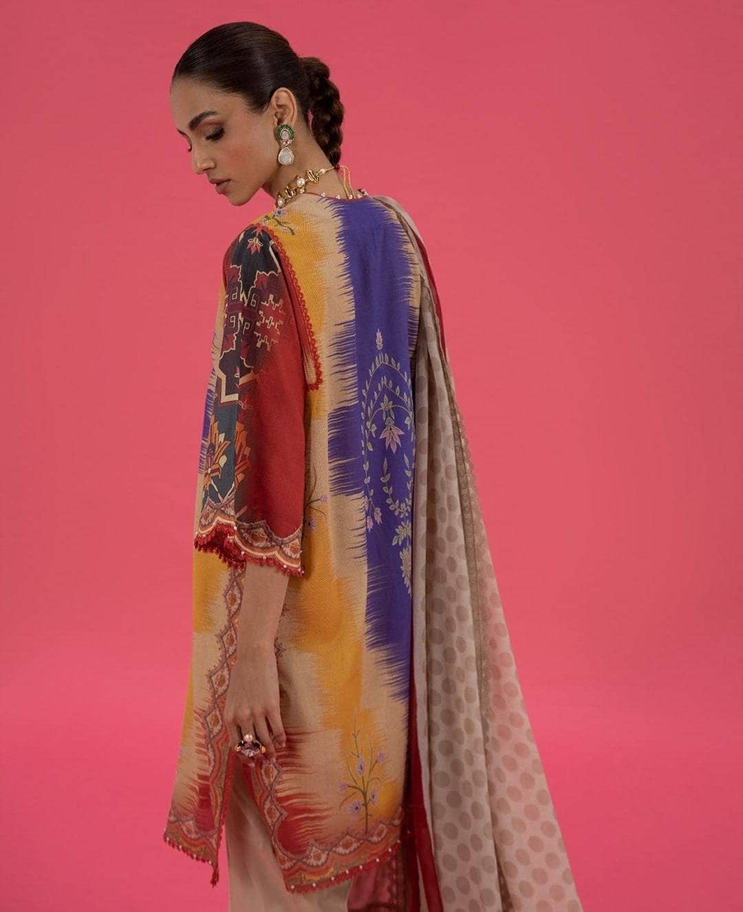 img_sana_safinaz_mahay_lawn_22_awwal_boutique