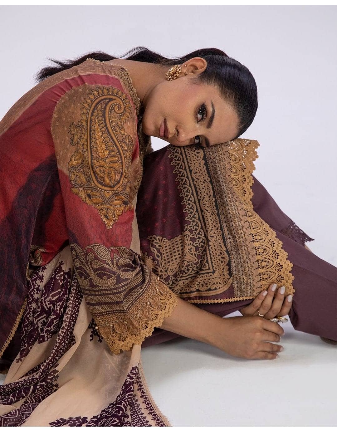 img_sana_safinaz_mahay_lawn_22_awwal_boutique