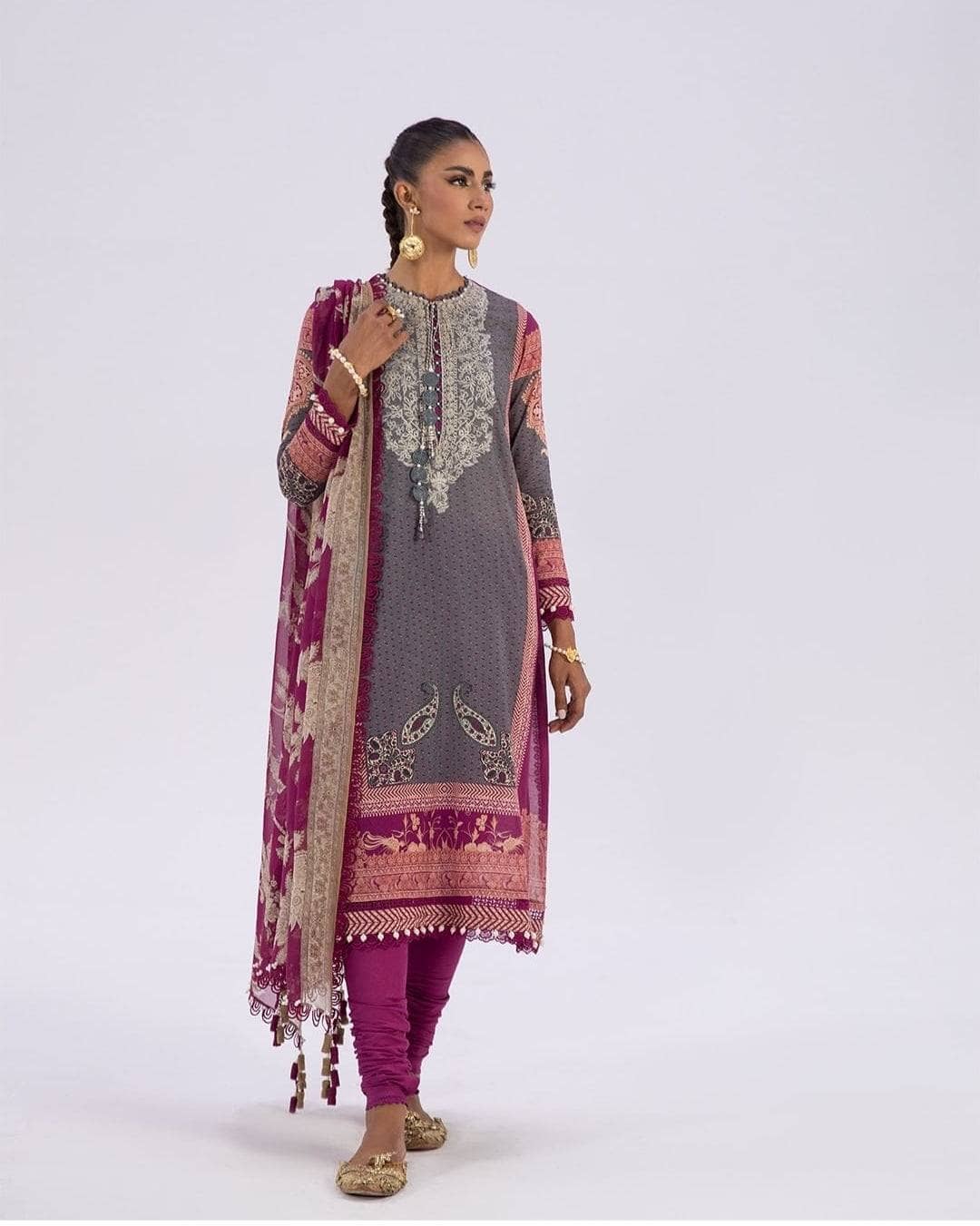 img_sana_safinaz_mahay_lawn_22_awwal_boutique
