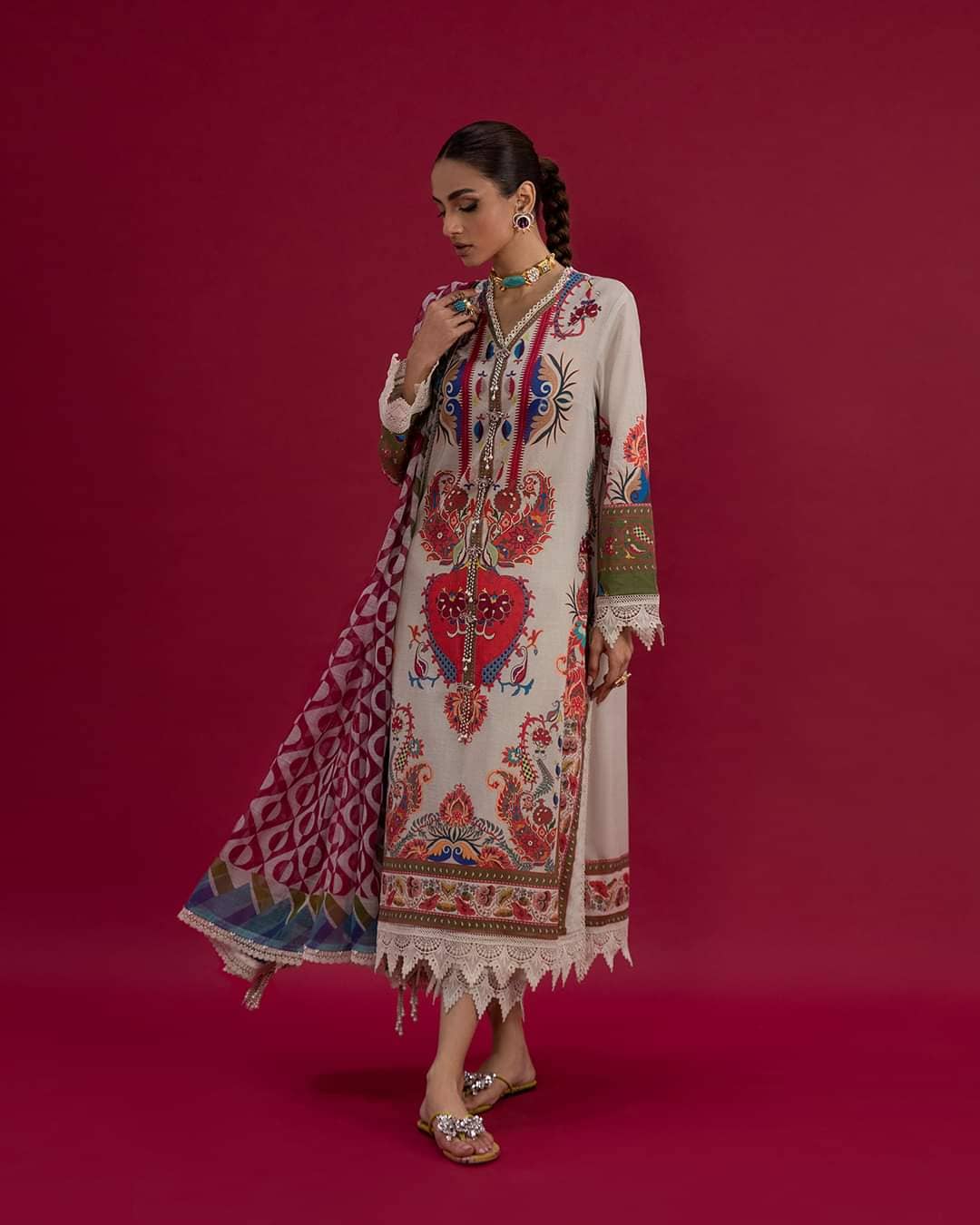 img_sana_safinaz_mahay_lawn_22_awwal_boutique