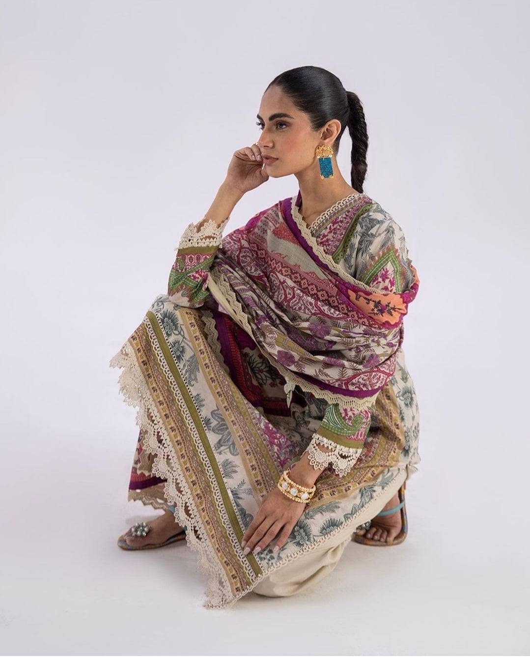 img_sana_safinaz_mahay_lawn_22_awwal_boutique