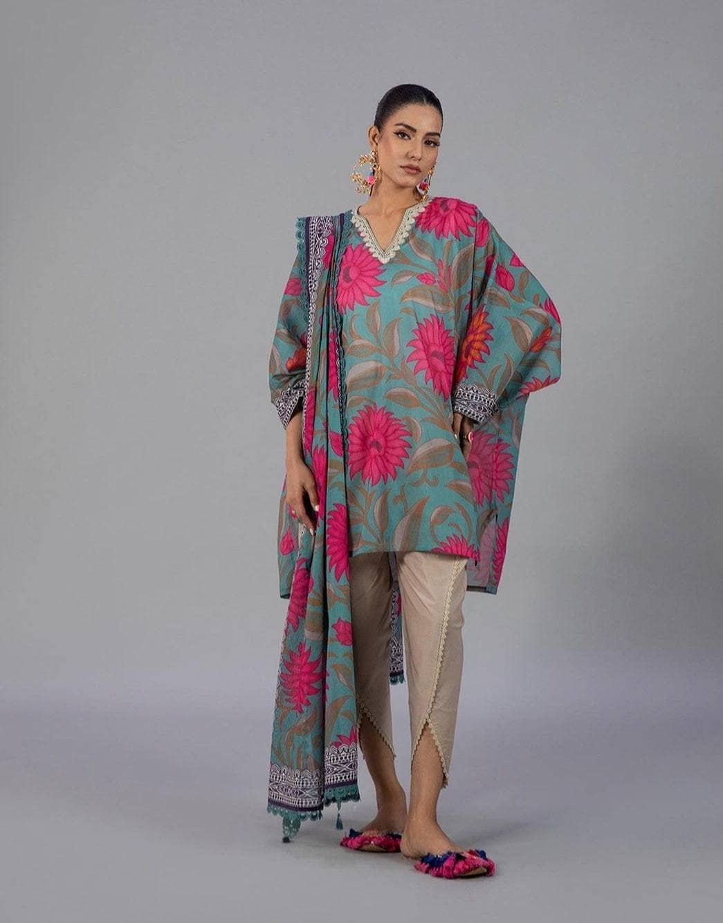 img_sana_safinaz_mahay_lawn_22_awwal_boutique