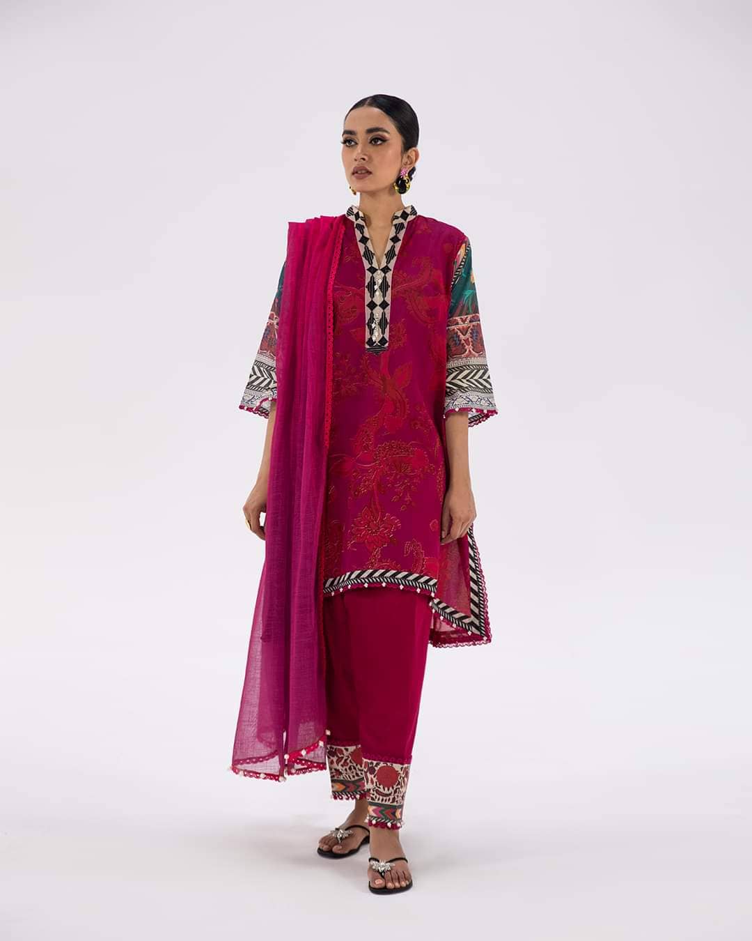 img_sana_safinaz_mahay_lawn_22_awwal_boutique