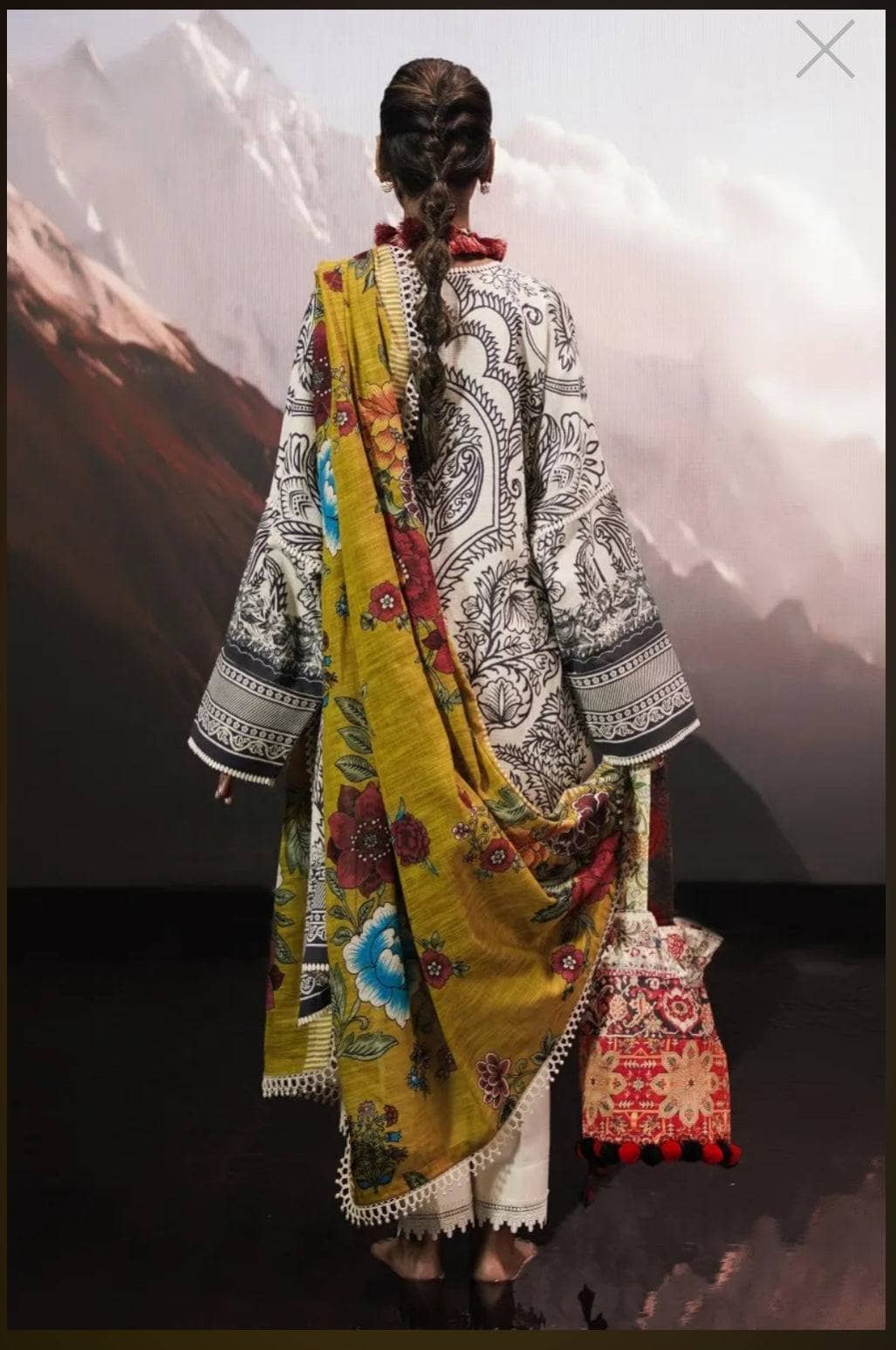 img_sana_safinaz_mahay_winter_22_awwal_boutique