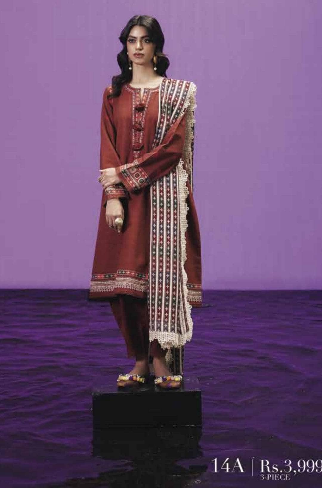 img_sana_safinaz_mahay_winter_22_awwal_boutique