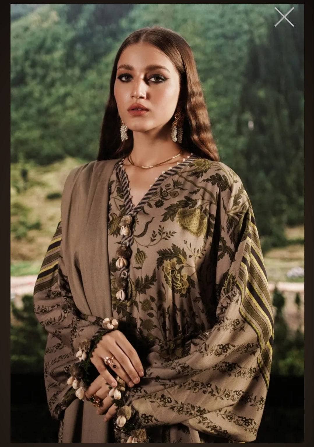 img_sana_safinaz_mahay_winter_22_awwal_boutique