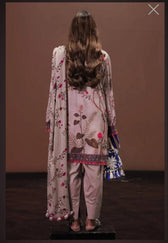 img_sana_safinaz_mahay_winter_22_awwal_boutique