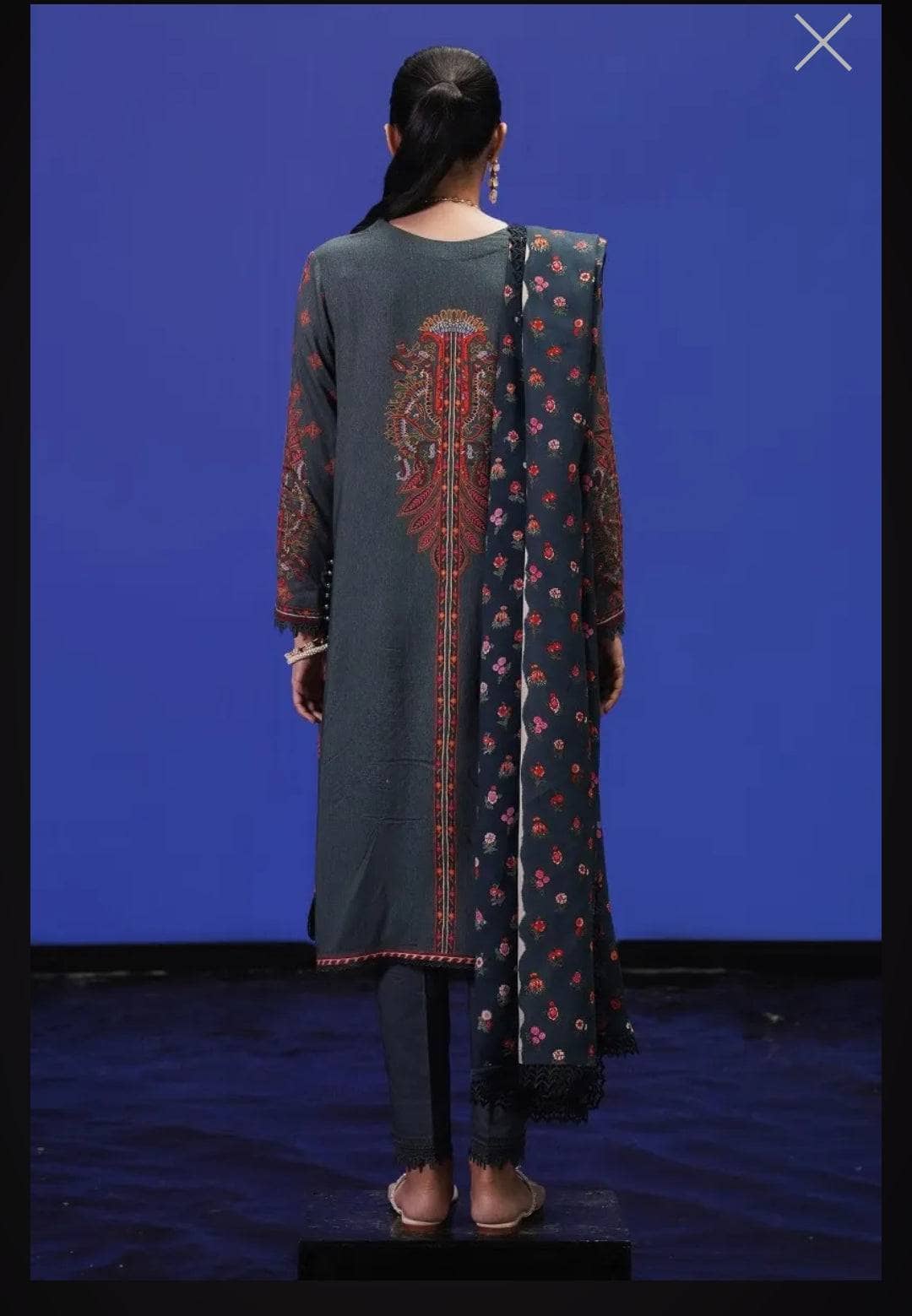 img_sana_safinaz_mahay_winter_22_awwal_boutique