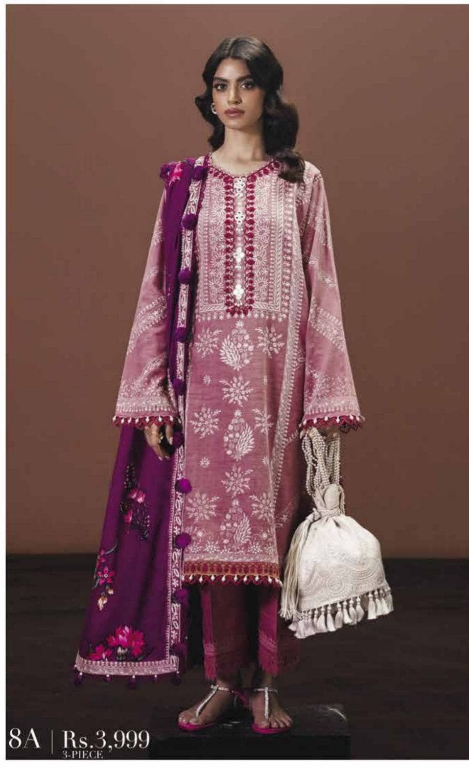 img_sana_safinaz_mahay_winter_22_awwal_boutique