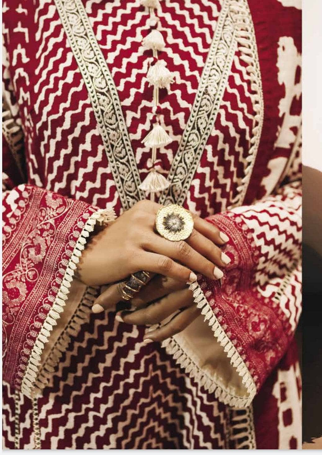 img_sana_safinaz_mahay_winter_22_awwal_boutique