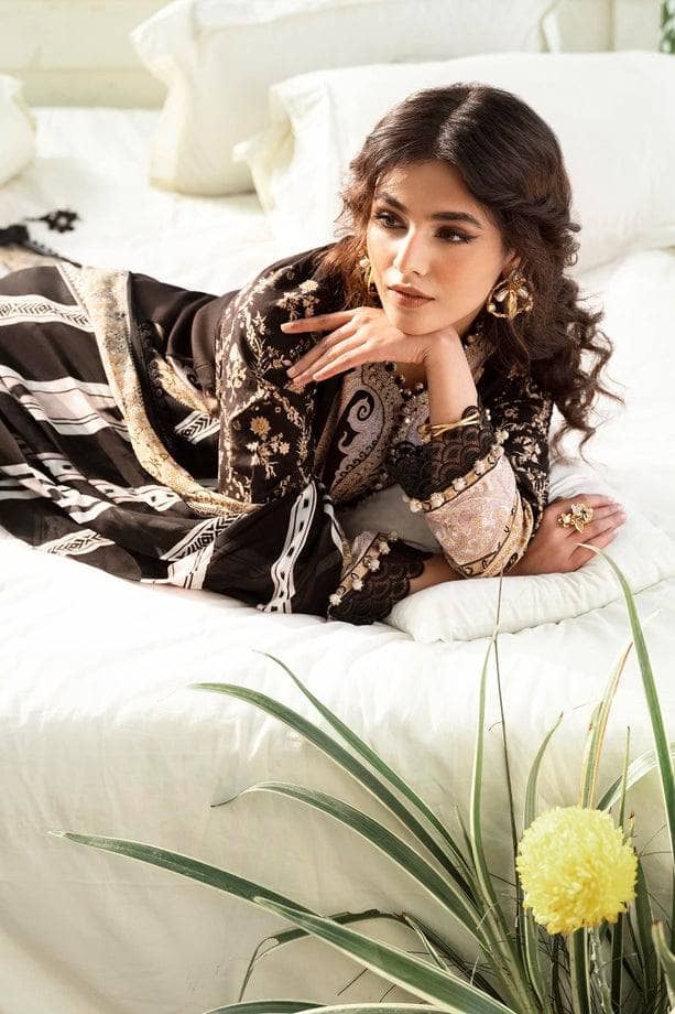 Img_sana_safinaz_muzlin_23_awwal_boutique