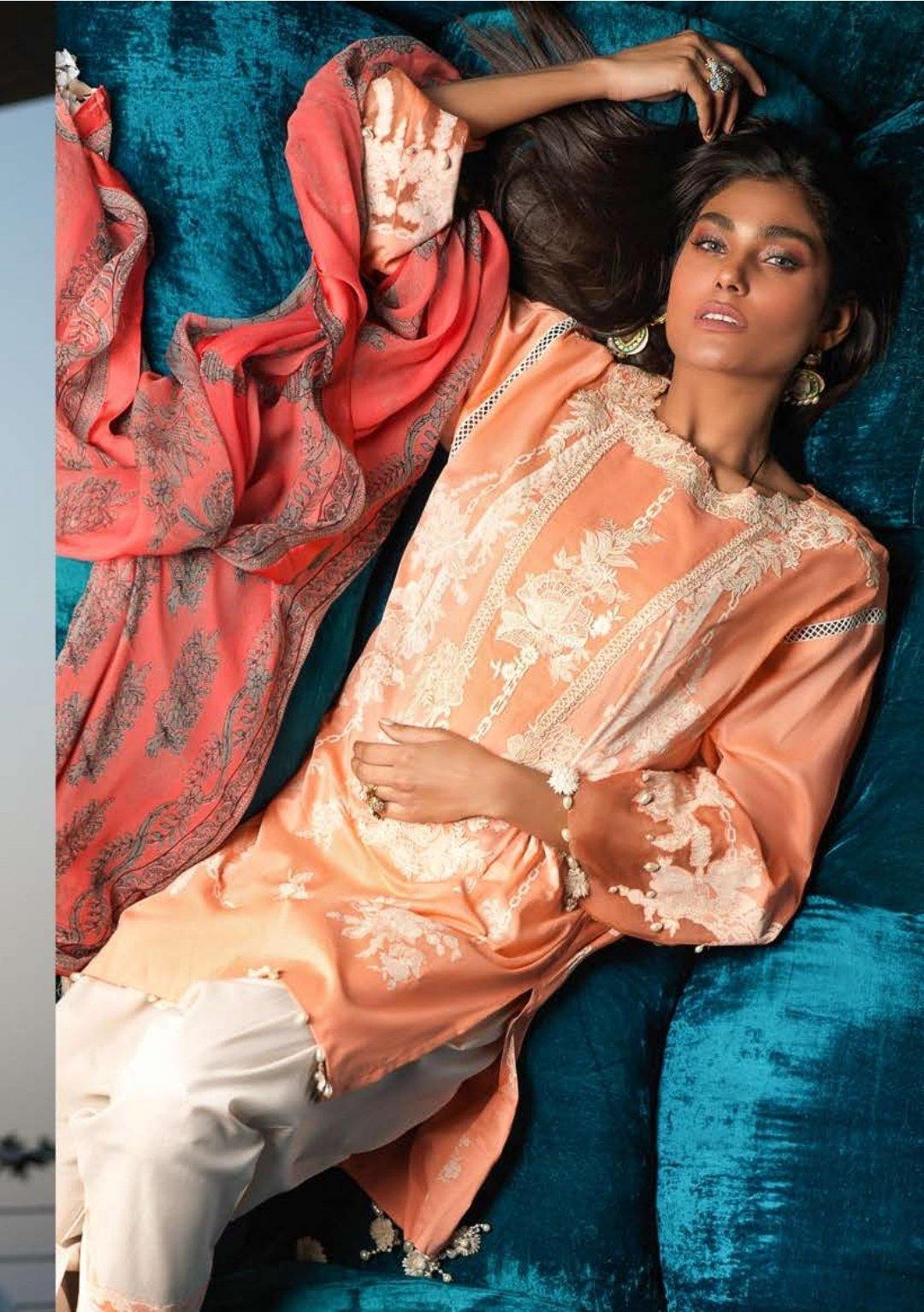 img_sana_safinaz_muzlin_lawn_collection_awwal_boutique