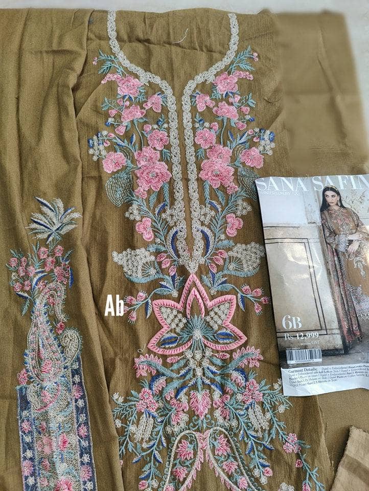 img_open_pic_sana_safinaz_winter_22_awwal_boutique