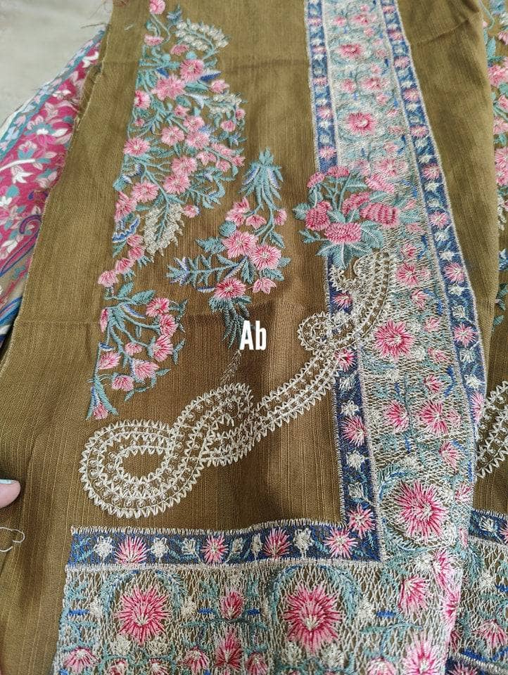 img_open_pic_sana_safinaz_winter_22_awwal_boutique