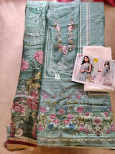 img_maria_b_m_prints_22_open_pic_awwal_boutique