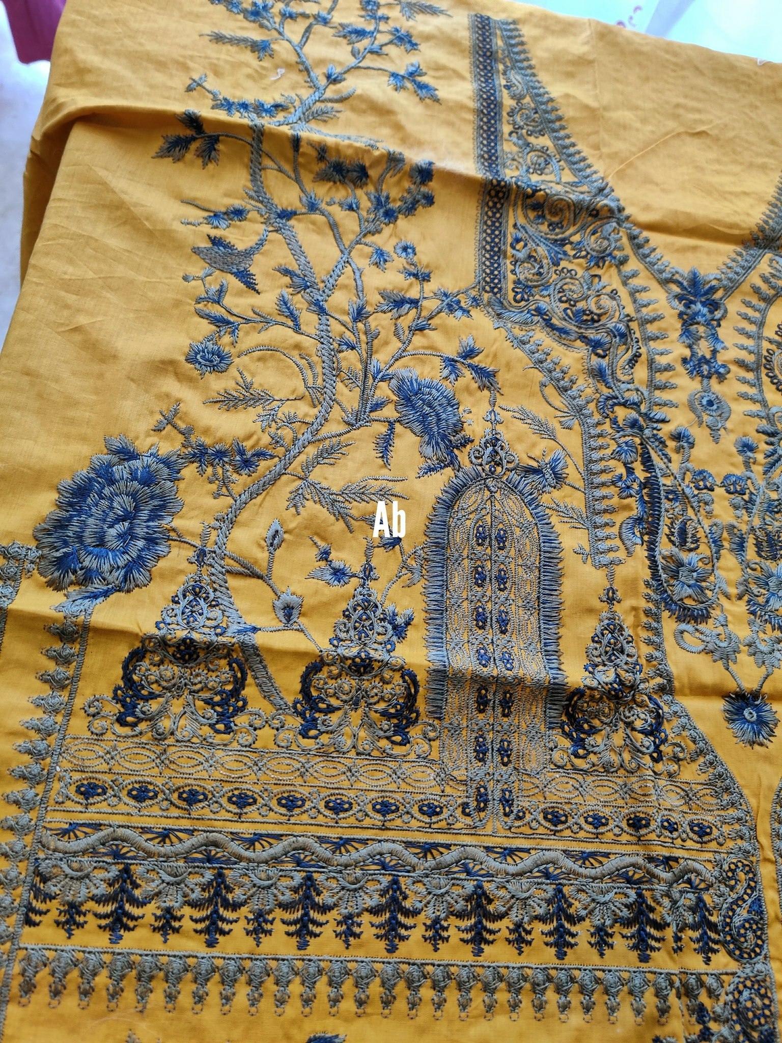 img_open_pics_sana_safinaz_lawn_awwal_boutique