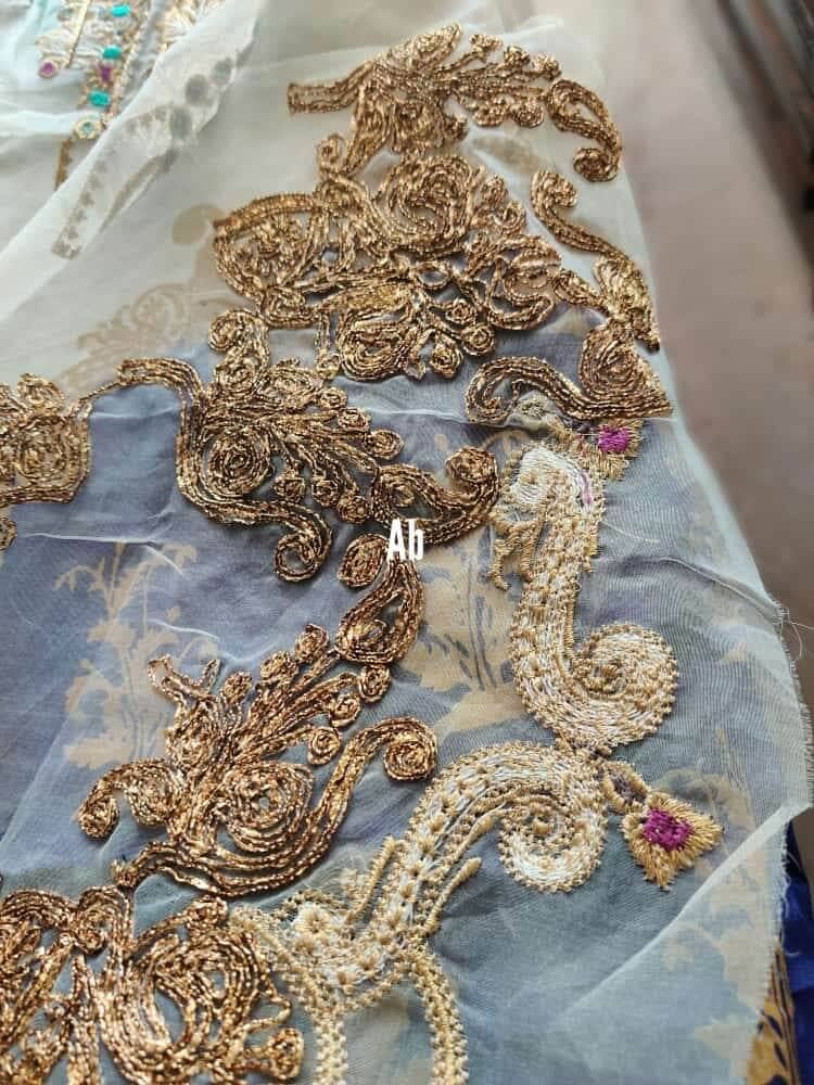 img_open_pic_sana_safinaz_lawn_2021_awwal_boutique