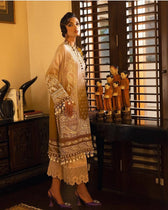 img_sana_safinaz_lawn_22_awwal_boutique