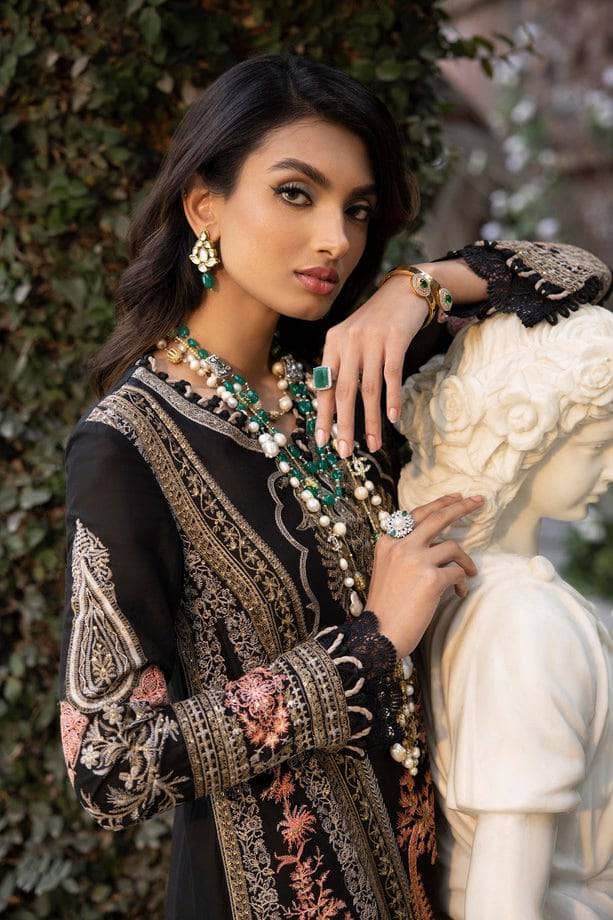 img_sana_safinaz_luxury_lawn_22_awwal_boutique