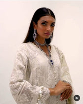img_sana_safinaz_luxury_lawn_22_awwal_boutique