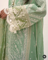 img_sana_safinaz_luxury_lawn_22_awwal_boutique
