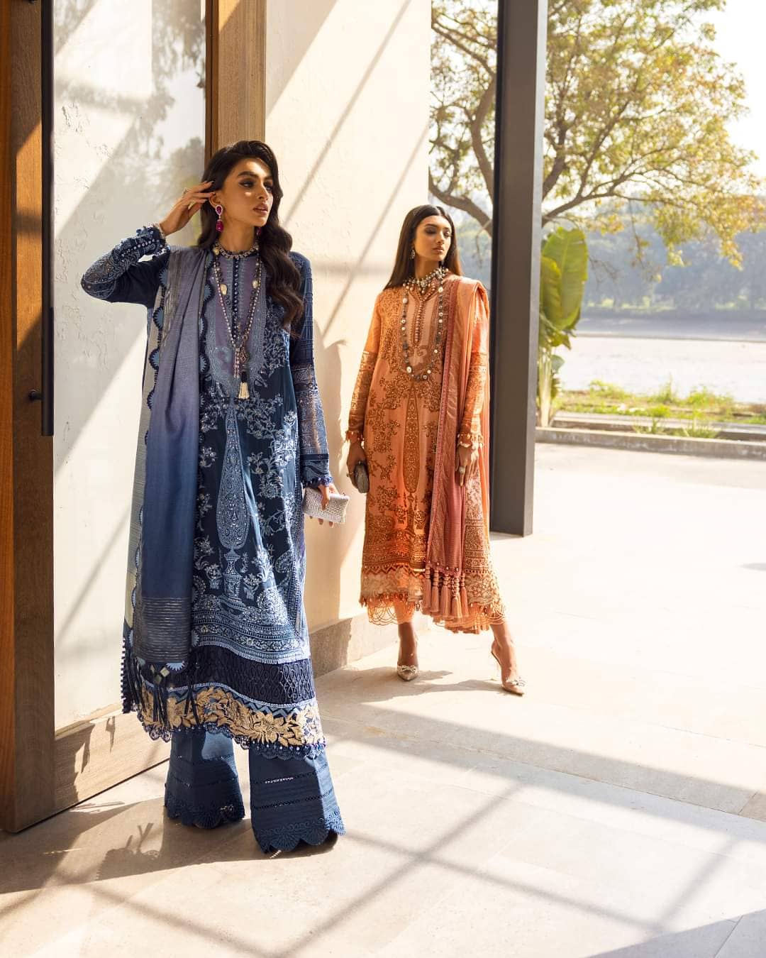 img_sana_safinaz_luxury_lawn_22_awwal_boutique