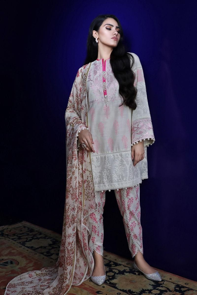 img_sana_safinaz_fall_winter_collection_2019_awwal_boutique