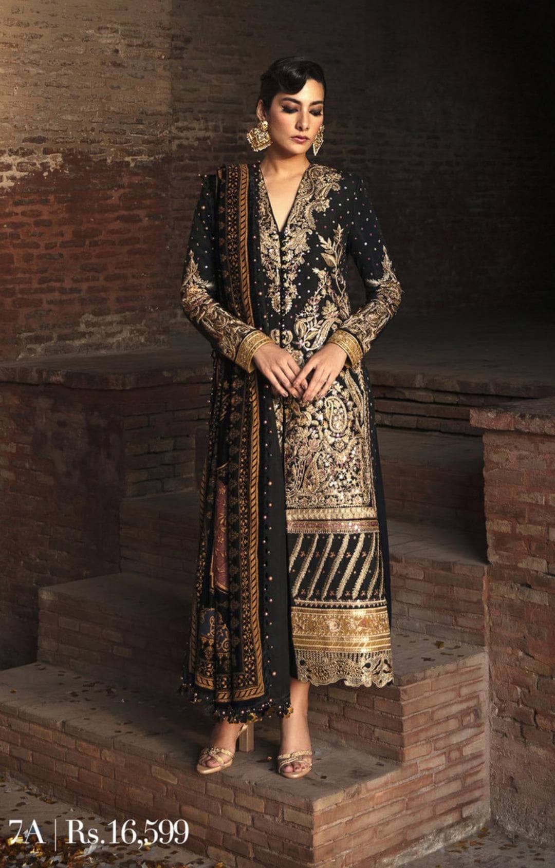 img_sana_safinaz_winter_luxury_awwal_boutique