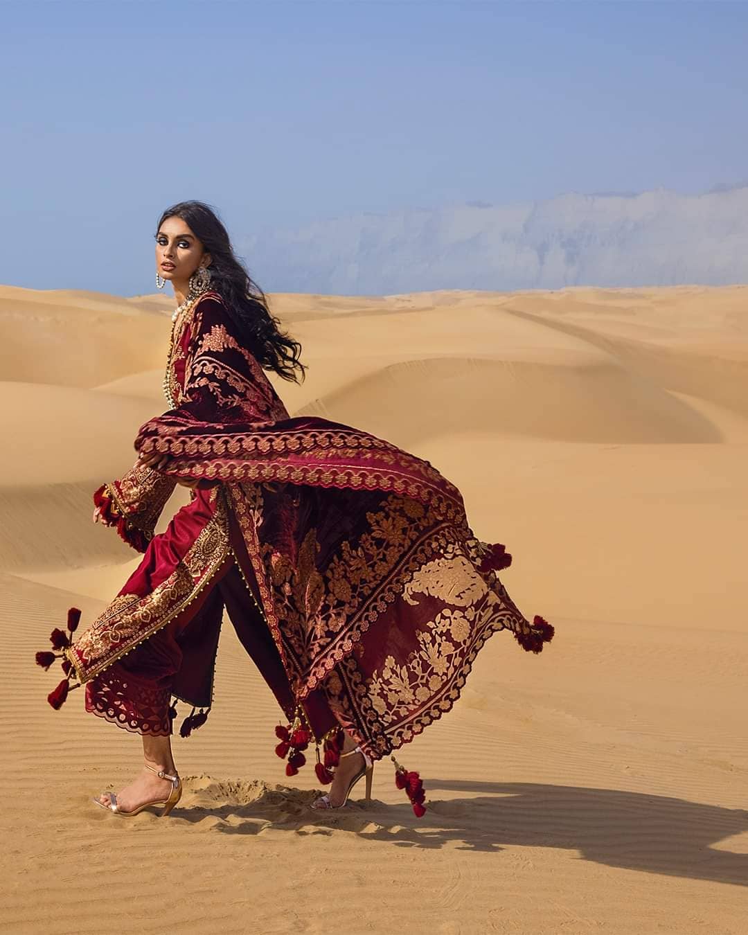 img_sana_safinaz_luxury_velvet_awwal_boutique