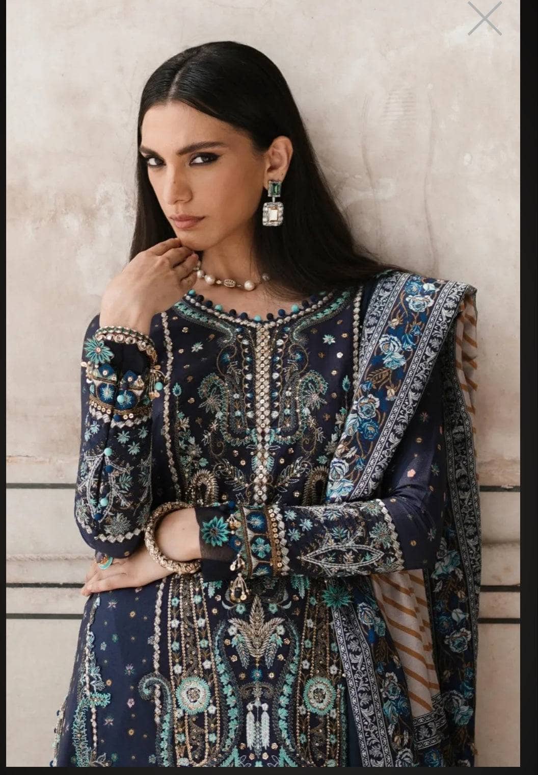 img_sana_safinaz_winter_luxury_awwal_boutique