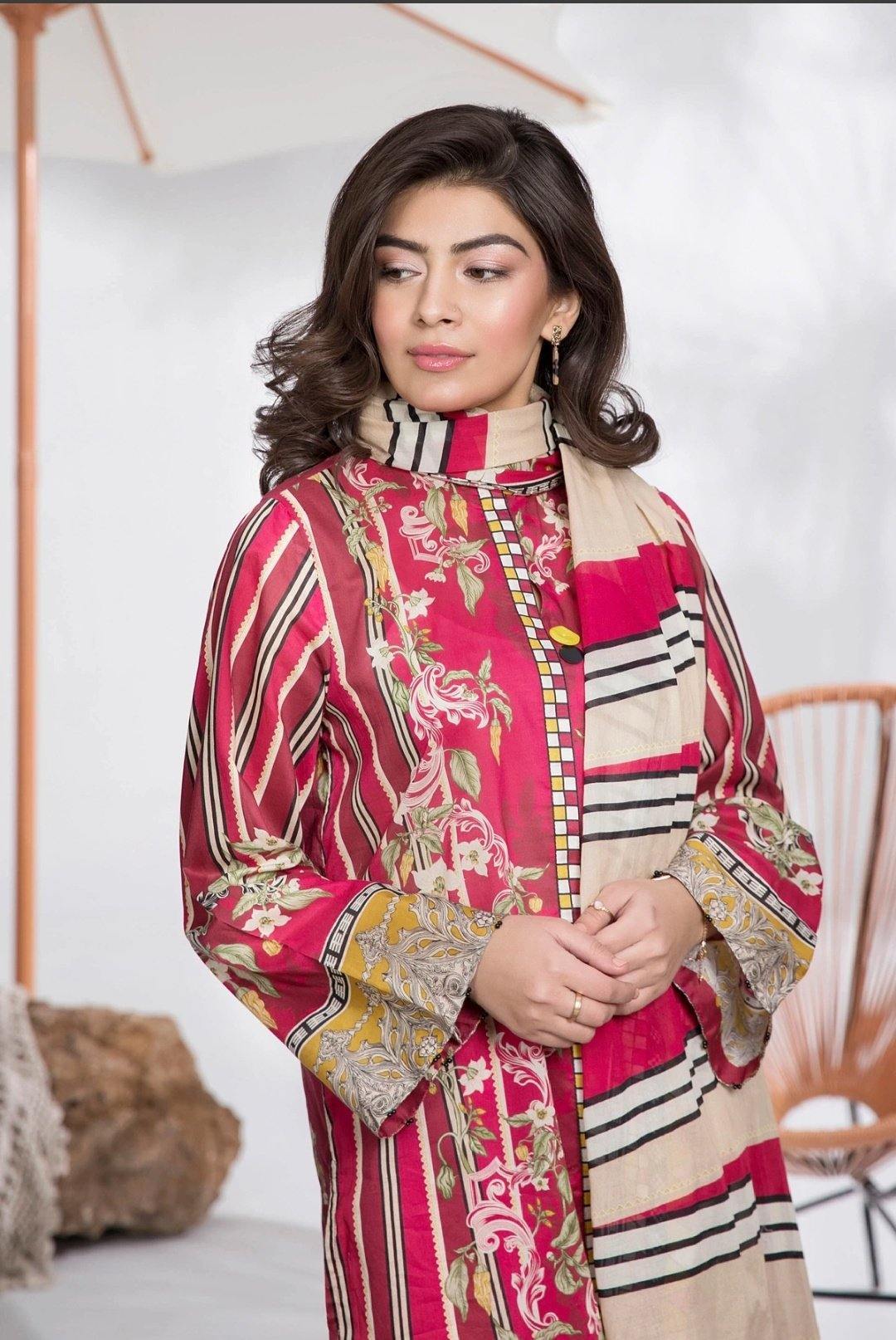 img_sapphire_lawn_collection_2020_awwal_boutique