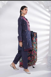 img_sapphire_lawn_collection_2020_awwal_boutique