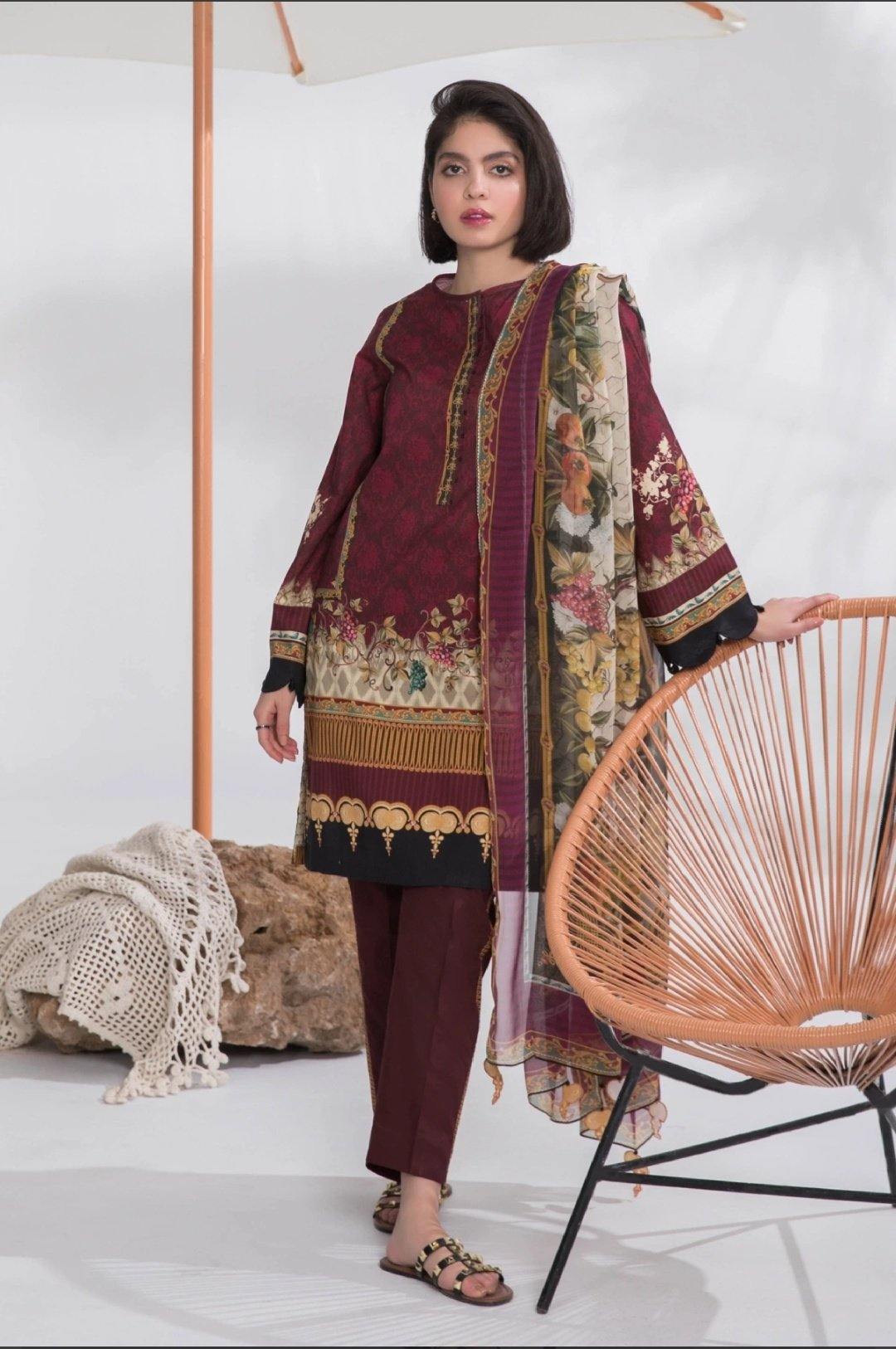 img_sapphire_lawn_collection_2020_awwal_boutique