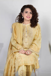 img_sapphire_lawn_collection_2020_awwal_boutique