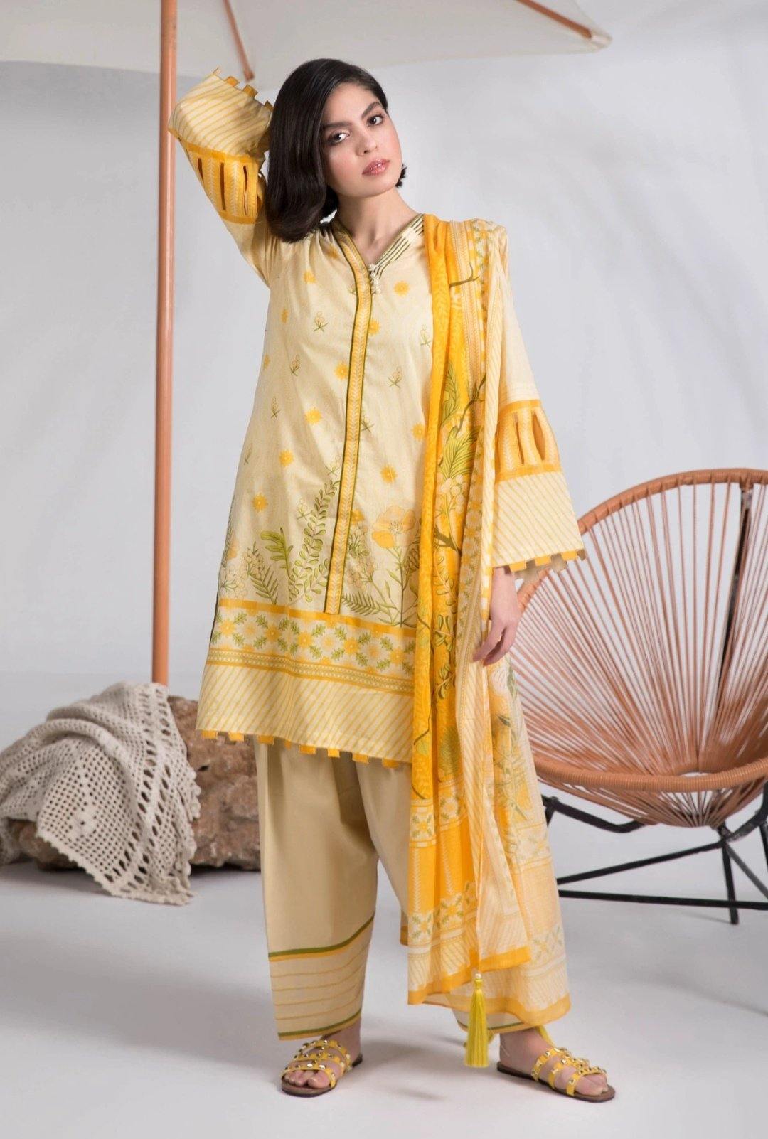 img_sapphire_lawn_collection_2020_awwal_boutique