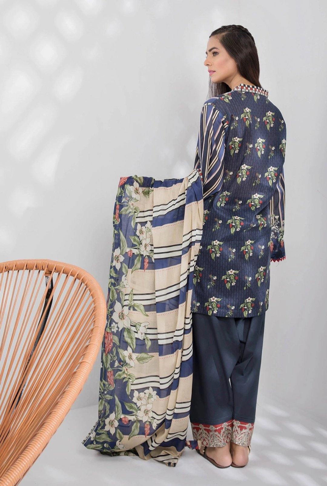 img_sapphire_lawn_collection_2020_awwal_boutique