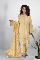 img_sapphire_lawn_collection_2020_awwal_boutique