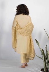 img_sapphire_lawn_collection_2020_awwal_boutique