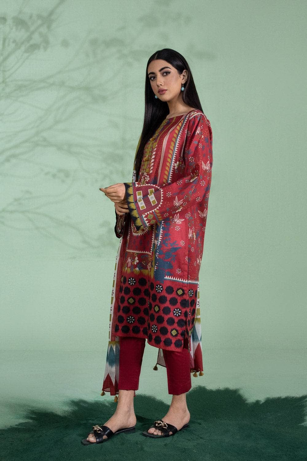 Img_sapphire_lawn_22_awwal_boutique
