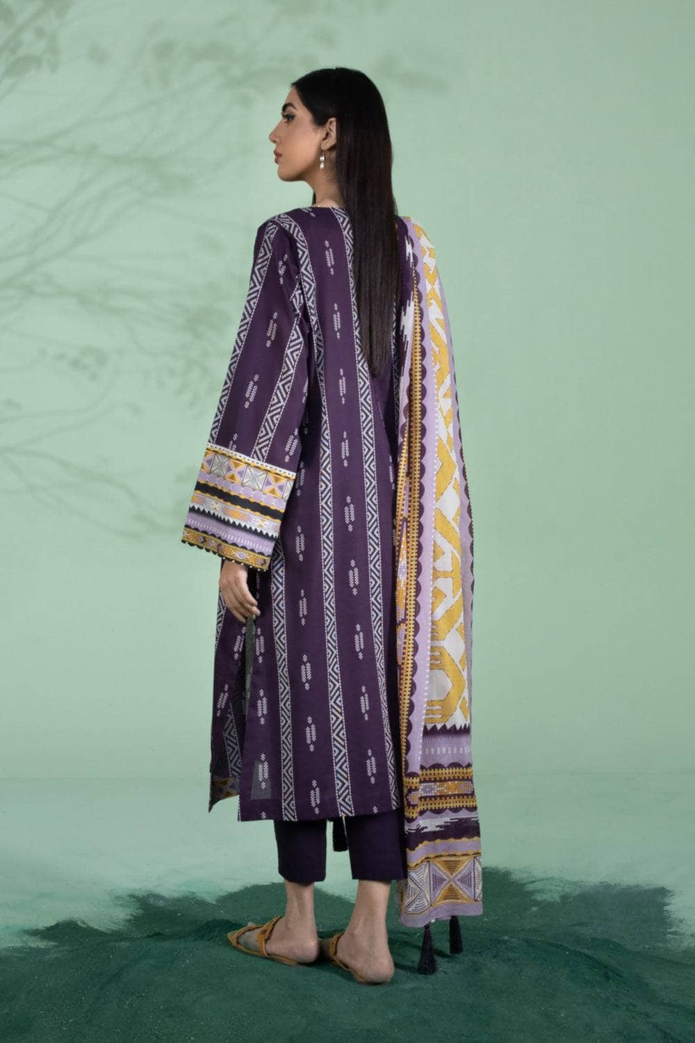 img_sapphire_lawn_22_awwal_boutique