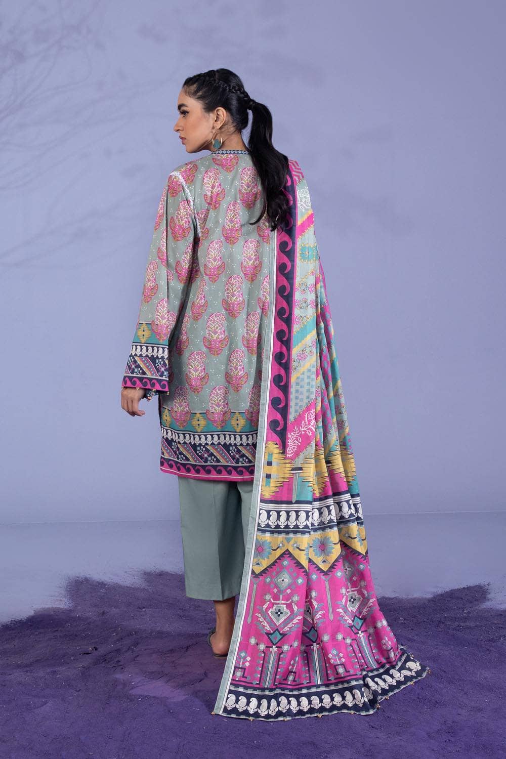 img_sapphire_lawn_22_awwal_boutique